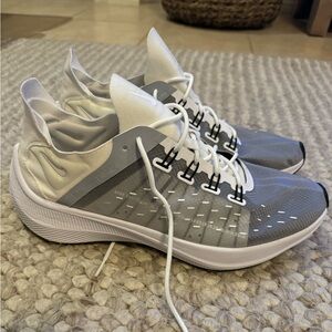 Nike Exp X14
